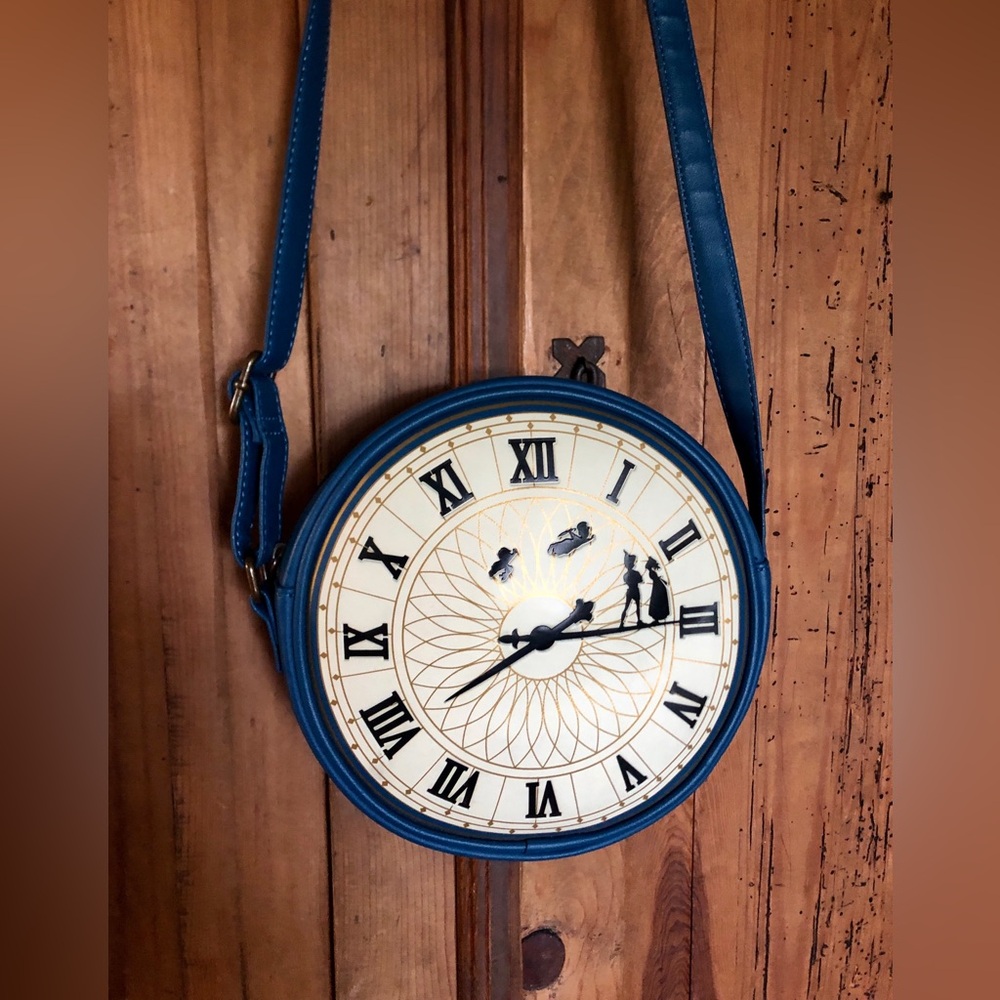 Loungefly Disney Peter Pan Clockface Crossbody bag purse New without Tags